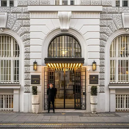 Hotel Capital 4*