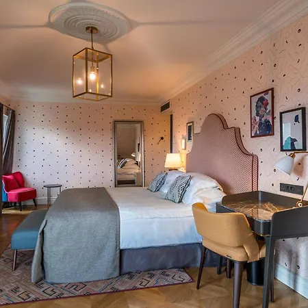 Capital Hotel 4*